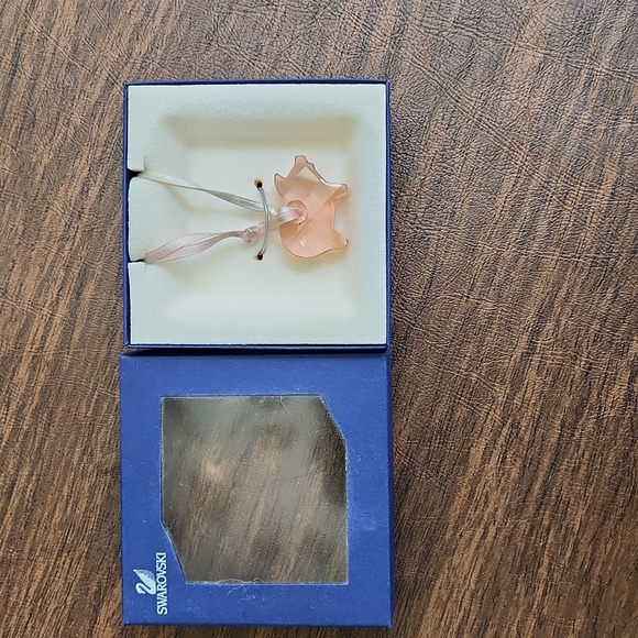 Swarovski Pink Pig Pendant / Choker - Picture 1 of 4